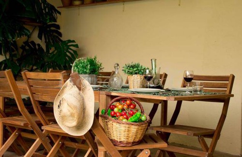 Sant Jaume dels Domenys Cottage | Cabin ∙ 5 bedrooms ∙ 15 guests