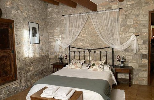 Aleny Cottage | Cabin ∙ 5 bedrooms ∙ 9 guests