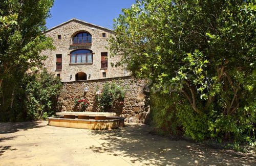 La Baronia de Rialb Cottage | Cabin ∙ 9 bedrooms ∙ 22 guests