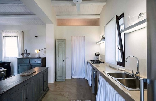 Scicli Villa | Casa Carol (Bianco) - Villa with shared pool