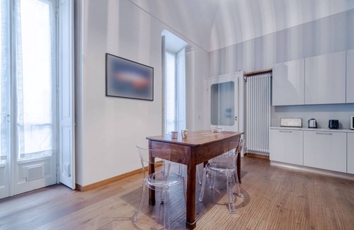 Roman Quarter Apartment | Casa-Galleria Torino: experience a signature stay
