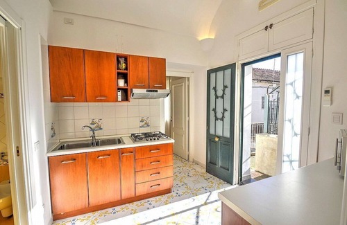 Amalfi House | Casa Macrina C: A welcoming apartment in a quiet position, situated at a short distance from the Cathedral of Amalfi, with Free WI-FI.