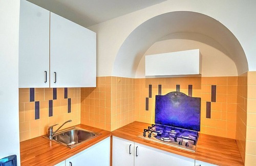 Modica Apartment | Casa Orangina: An elegant and welcoming apartment that is part of an historic villa, with Free WI-FI.