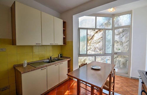 Pogerola Apartment | Casa Patroclo: A characteristic and welcoming apartment situated a few minutes from the town center, with Free WI-FI.