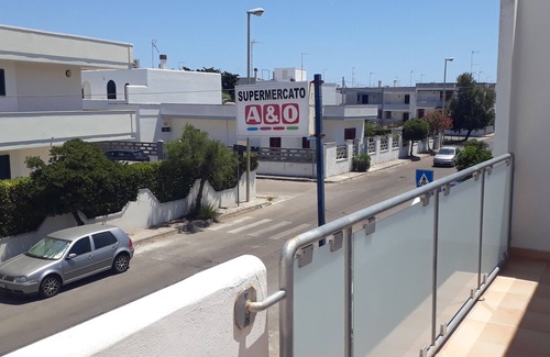 San Foca Apartment | Charming Holiday Home Near The Beach With A Terrace in San Foca