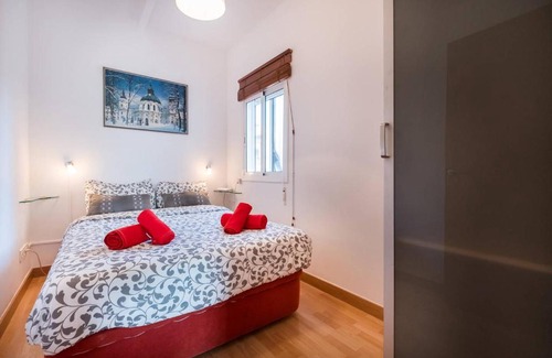 Sant Antoni Apartment | Cover Plaza España Barcelona