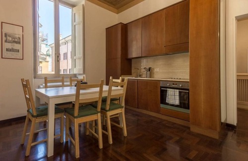 Rione IV Campo Marzio Apartment | Cozy 70m2 two-room apartment located on the third floor of a building with a lift (NOT suitable for disabled people). It comfortably accommodates 4 people with a double bedroom and a double sofa bed in the living room.The apartment is the ideal solution