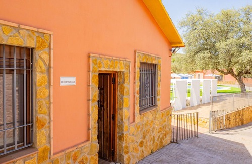 Obejo Ski Chalet | Cubo's Private Family Hacienda El Encinar/air conditioning/free wifi