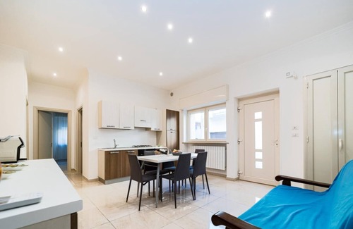 Gallipoli Apartment | ERMES DELUXE APARTMENTS * ENTIRE FACILITY