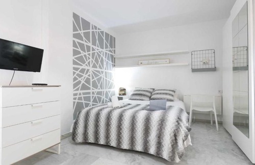 Doctor Barraquer-Grupo Renfe-Policlinico Apartment | Estudio en La Macarena
