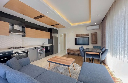 Cinarcik Apartment | Flower City Suites