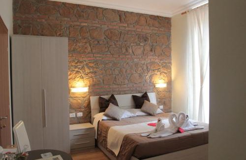 Rione XVIII Castro Pretorio Bed & Breakfast | Freedom Love B&B