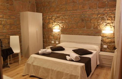 Rione XVIII Castro Pretorio Bed & Breakfast | Freedom Love B&B