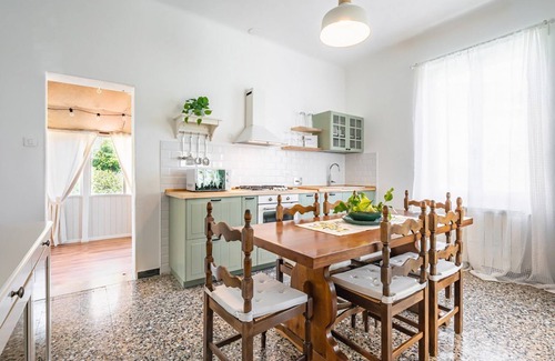Arcola Apartment | Fuga Romantica! Maison Rovis x6