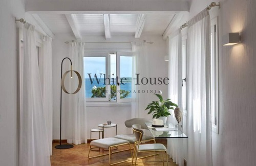 Golfo di Marinella Villa | Gorgeous Villa by the sea with private pool and 4 rooms