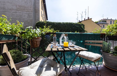 Guastalla Apartment | Guastalla lovely studio with romantic terrace