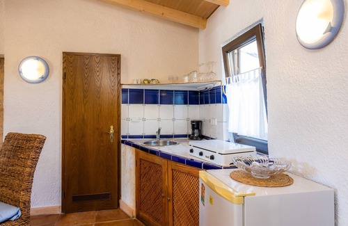 Son Macia Villa | Holiday Apartment Petit "Adults Only-Mallorca" with Shared Pool and Wi-Fi