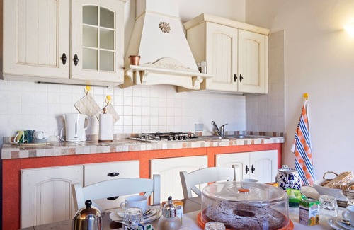 Piegaro House | Holiday Home near Pietrafitta Lake