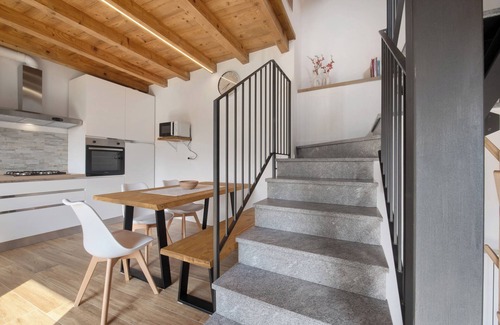 Erve House | Holiday Home 'Casa Il Butto' with Mountain View, Shared Garden and Balcony