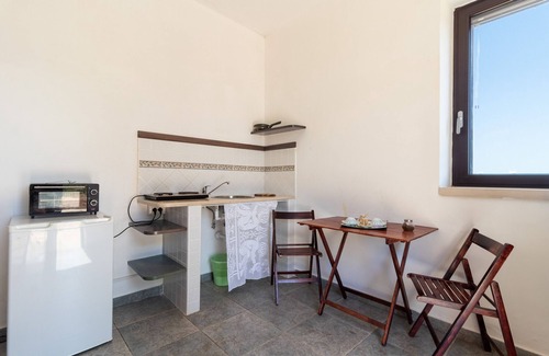 Alcanterini Apartment | Holiday Home 'Fico' with Private Terrace, Private Garden and Air Conditioning