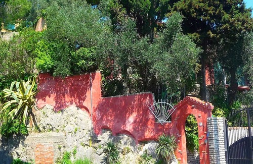 Lerici House | Holiday Home near Tuscan Sea Access