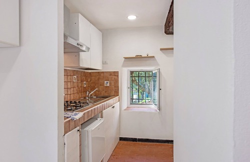 Semorile Apartment | Holiday Home 'Tavernetta in Campagna' with Sea View & Garden
