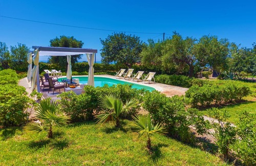 Scicli House | Holiday house Scicli for 1 - 6 persons with 3 bedrooms - Holiday house