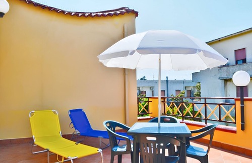 Laura Apartment | Homerez - Flat with garden in Capaccio-Paestum