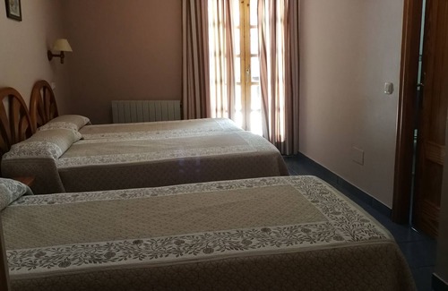 Sahun Hostel | Hostal Casa Lacreu