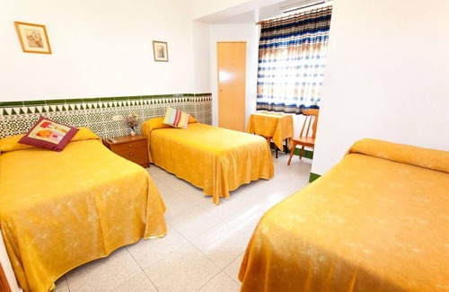 Almeria Hostel | Hostal Estación Almeria