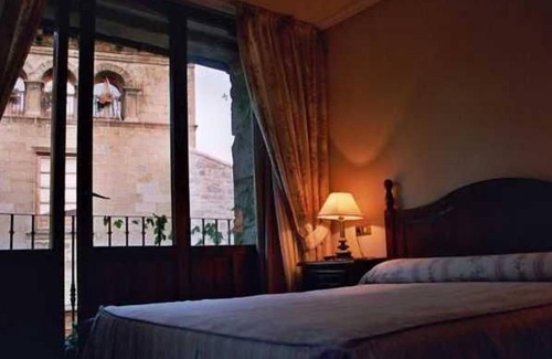 Sos del Rey Catolico Hostel | Hostal las Coronas