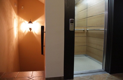 Huevar del Aljarafe Hostel | Hostal Pechi