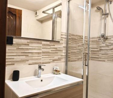 Sestriere Apartment | Hostdomus - City Center Apartment