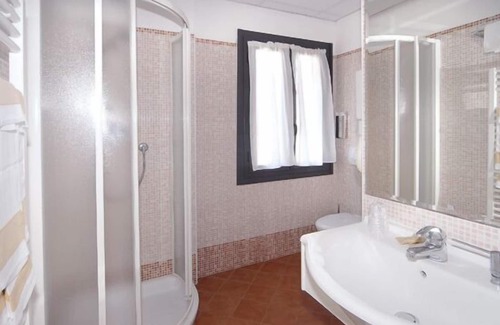 San Bartolomeo al Mare Hotel | Hotel Europa