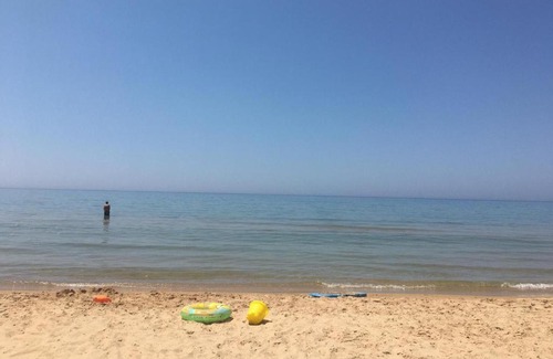 Granelli House | Igloo sulla spiaggia