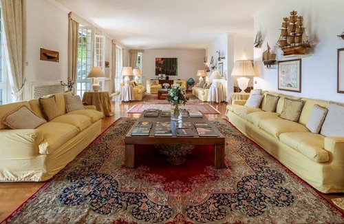 Carella Villa | 610 m² Villa ∙ 9 bedrooms ∙ 18 guests