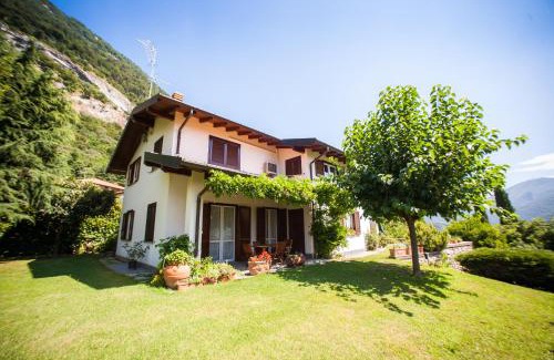 Caslino d'Erba House | J&J House