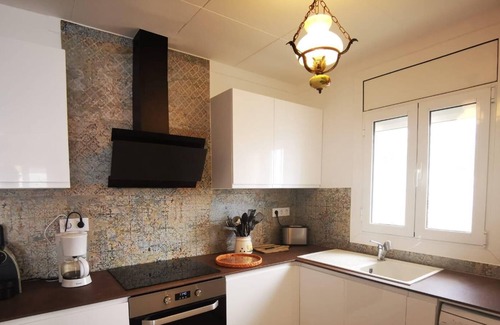 Almadraba-Canyelles Apartment | JOAN MARGARIT 2-B -Exceptional view of the Mediterranean with communal pool.