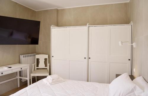 Latina Bed & Breakfast | La Maison Latina Guest House