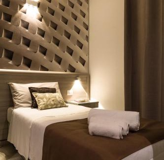 Olbia House | La Piazzetta Guest House