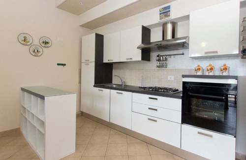 Sale Marasino House | Lake Swimming