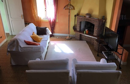 Fanano House | Large and central attic in Fanano