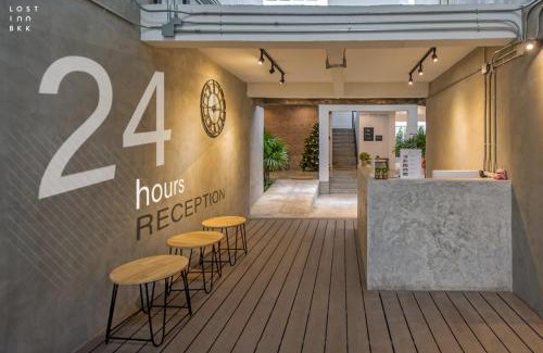 Bang Khun Phrom Hostel | Lost Inn BKK