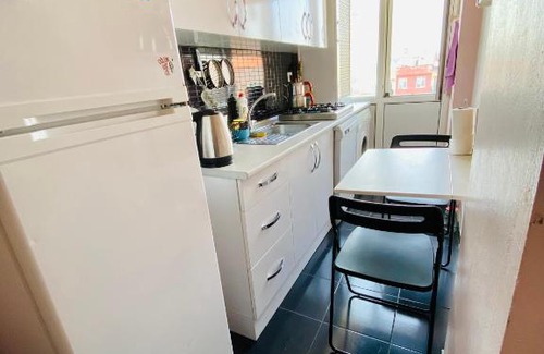 Rasimpasa Apartment | Lovely 1BR in the heart of Kadikoy(350+mbps wifi)