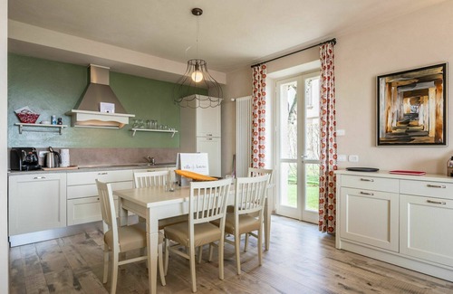 Costigliole d'Asti House | Lovely apartment in villa for 5 guests with pool, WIFI, A/C, TV, patio and panoramic view