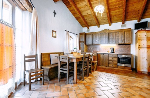 Coredo Apartment | Lovely apartment for 4 people with WIFI, TV, terrace and pets allowed