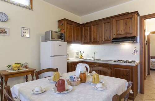 Onzo Apartment | Lovely apartment for 4 people with WIFI, TV, patio, pets allowed and panoramic view