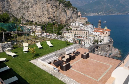 Amalfi Villa | Luxury Amalfi villa rental with amazing views