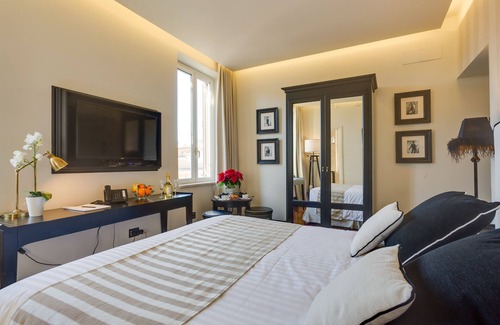 Celio Bed & Breakfast | Luxury B&B room at Colosseum bathroom ensuite
