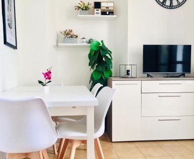 Arona Apartment | Maiden-Art Apartment